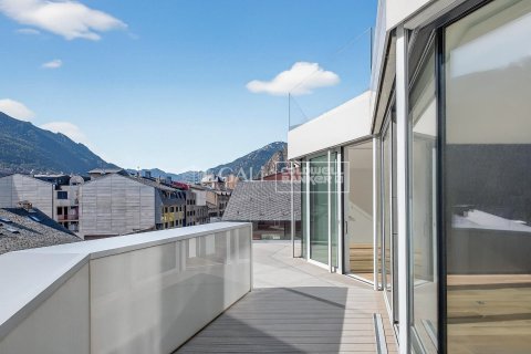 3 bedrooms apartment for sale in Principado De Andorra (Ninguna Poblacion Tiene C.P.), Lleida, Catalonia, Spain № 5305 - photo 22