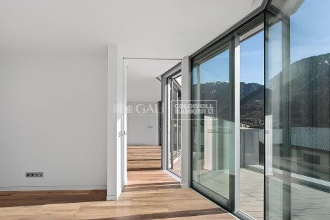 3 bedrooms apartment for sale in Principado De Andorra (Ninguna Poblacion Tiene C.P.), Lleida, Catalonia, Spain № 5305 - photo 6