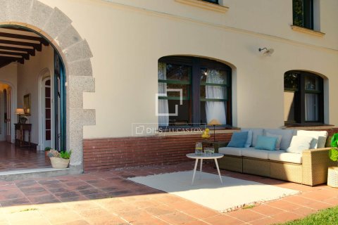 Сasa de 10 dormitorios en venta en Cabrils, Barcelona, Cataluña, Spain № 3785 - foto 8