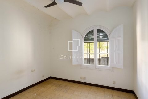Сasa de 10 dormitorios en venta en Cabrils, Barcelona, Cataluña, Spain № 3785 - foto 28