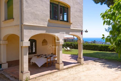 Сasa de 10 dormitorios en venta en Cabrils, Barcelona, Cataluña, Spain № 3785 - foto 2