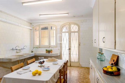 Сasa de 10 dormitorios en venta en Cabrils, Barcelona, Cataluña, Spain № 3785 - foto 18