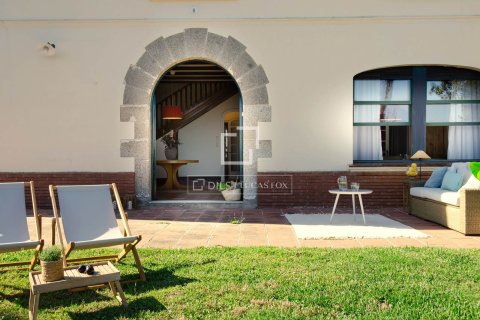 Сasa de 10 dormitorios en venta en Cabrils, Barcelona, Cataluña, Spain № 3785 - foto 7