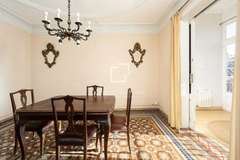 6 chambres apartment à vendre à Barcelona, Catalonia, Spain № 3784