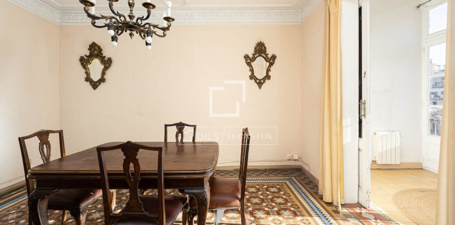 6 chambres apartment à vendre à Barcelona, Catalonia, Spain № 3784