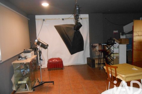 250 sq.m. commercial property for sale in Blanes, Girona, Catalonia, Spain № 4767 - photo 12