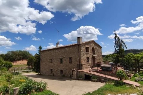 5 bedrooms house for sale in Artesa de Segre, Lleida, Catalonia, Spain № 4766 - photo 2