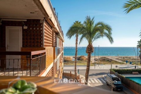 Пентхаус с 3 спальнями в Кастельдефельсе, Барселона, Каталония, Испания № 2116