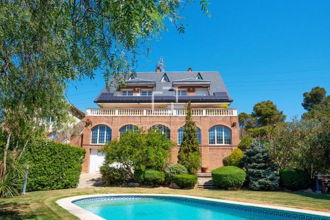 7 chambres villa à vendre à Valldoreix, Barcelona, Catalonia, Spain № 4409