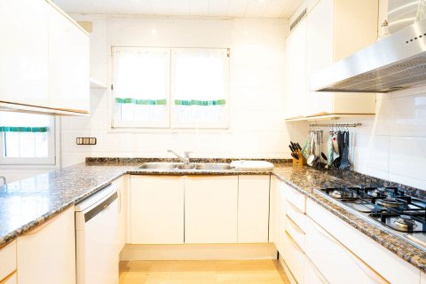 7 chambres villa à vendre à Valldoreix, Barcelona, Catalonia, Spain № 4409 - photo 22