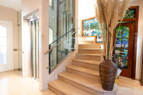 7 chambres villa à vendre à Valldoreix, Barcelona, Catalonia, Spain № 4409 - photo 6