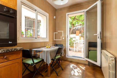 6 chambres villa à vendre à Esplugues de Llobregat, Barcelona, Catalonia, Spain № 4408 - photo 12