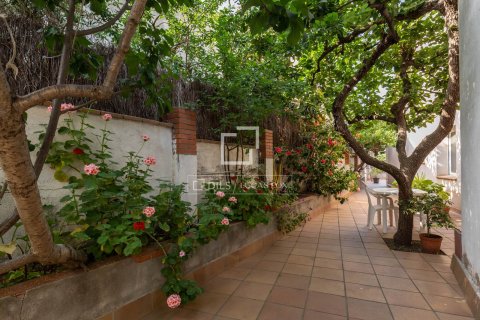 6 chambres villa à vendre à Esplugues de Llobregat, Barcelona, Catalonia, Spain № 4408 - photo 13