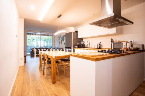 Квартира с 4 спальнями в Сан-Кугат-дель-Вальесе, Барселона, Каталония, Испания № 2239