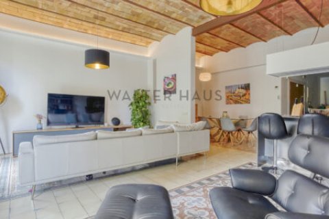 Купить квартиру в Эшампле, Испания с 3 спальни, 150м², № 2235 - фото 8