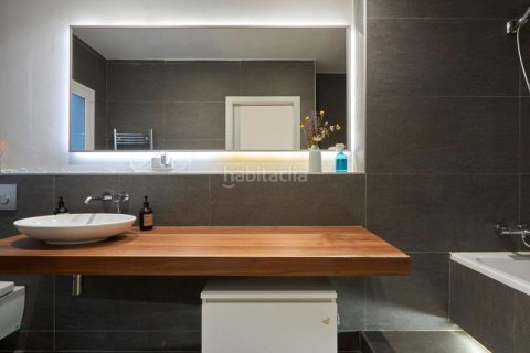 Купить квартиру в Эшампле, Испания с 3 спальни, 150м², № 2234 - фото 17