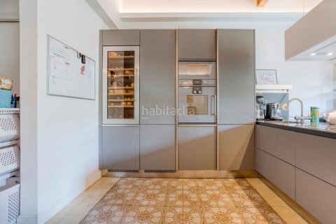 Купить квартиру в Эшампле, Испания с 3 спальни, 150м², № 2234 - фото 18