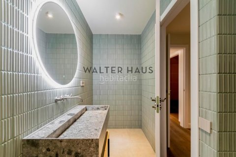 Купить квартиру в Эшампле, Испания с 3 спальни, 161м², № 2233 - фото 27