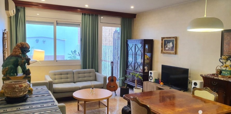 Дом с 4 спальнями в Барселоне, Каталония, Испания № 4959