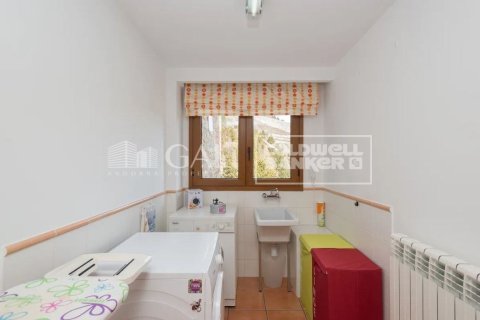 5 bedrooms villa for sale in Principado De Andorra (Ninguna Poblacion Tiene C.P.), Lleida, Catalonia, Spain № 6006 - photo 11