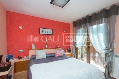 5 bedrooms villa for sale in Principado De Andorra (Ninguna Poblacion Tiene C.P.), Lleida, Catalonia, Spain № 6006 - photo 6
