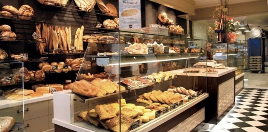 Кафе / ресторан 100м² в Лес Кортсе (Л'эскала), Герона, Каталония, Испания № 4581