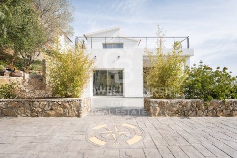 5 bedrooms villa for sale in Roses, Girona, Catalonia, Spain № 5659 - photo 24