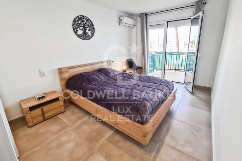 3 bedrooms apartment for sale in Empuriabrava, Girona, Catalonia, Spain № 5662 - photo 5