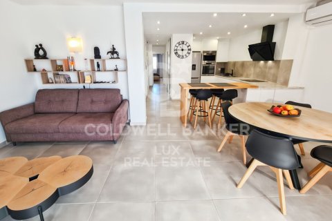 3 bedrooms apartment for sale in Empuriabrava, Girona, Catalonia, Spain № 5662 - photo 2