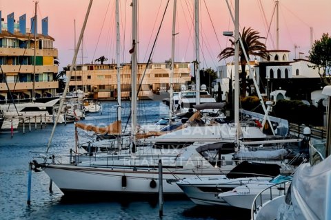 3 bedrooms apartment for sale in Empuriabrava, Girona, Catalonia, Spain № 5662 - photo 10