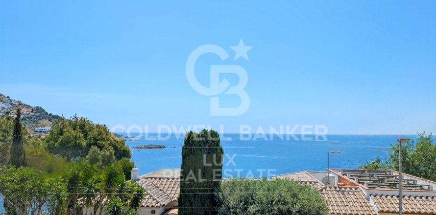 Квартира с 2 спальнями в Розы, Герона, Каталония, Испания № 5660