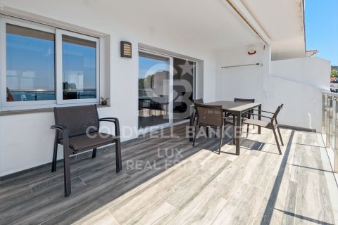 Купить квартиру в Розы, Испания с 2 спальни, 71м², № 5660 - фото 4