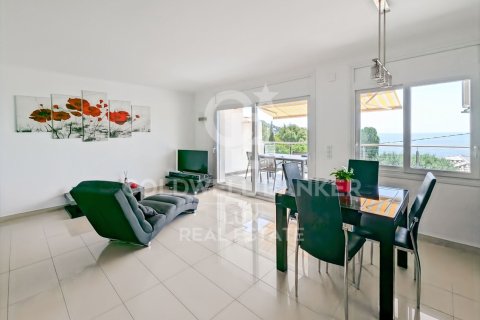 Купить квартиру в Розы, Испания с 2 спальни, 71м², № 5660 - фото 5