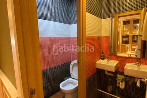 Купить коммерческую недвижимость в Сан-Марти, Барселона, Испания 198м², № 2174 - фото 14