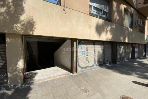 Коммерческая недвижимость 198м² в Сан-Марти, Барселона, Каталония, Испания № 2174