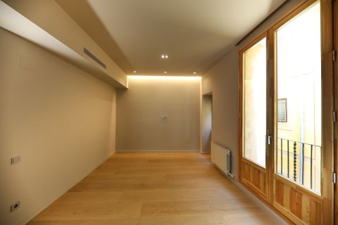 Купить квартиру в Старый город, Барселона, Испания с 2 спальни, 73м², № 2464 - фото 4