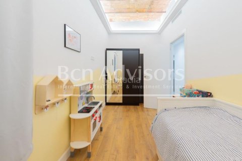 Купить квартиру в Эшампле, Испания с 3 спальни, 160м², № 2913 - фото 2