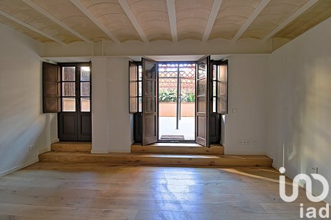 2 bedrooms apartment for sale in Barcelona, Catalonia, Spain № 4867 - photo 9