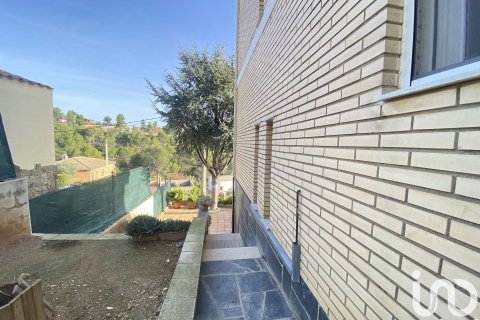 Купить дом в Руби, Испания с 4 спальни, 210м², № 4865 - фото 2