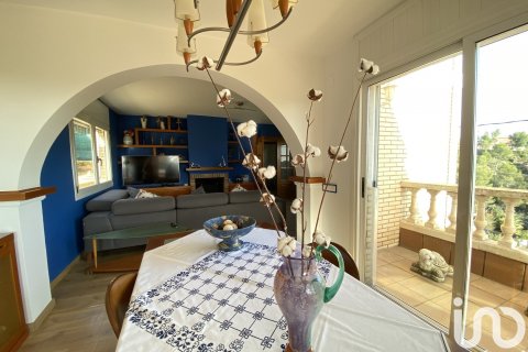 Купить дом в Руби, Испания с 4 спальни, 210м², № 4865 - фото 9