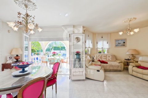 4 bedrooms house for sale in Empuriabrava, Girona, Catalonia, Spain № 5456 - photo 6