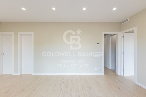 3 bedrooms apartment for sale in Barcelona, Catalonia, Spain № 5459 - photo 2