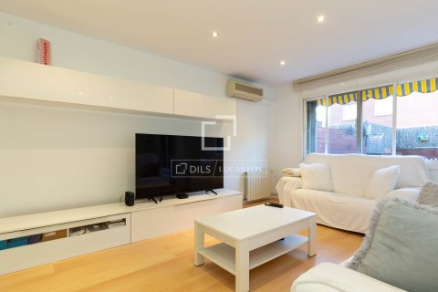 Villa de 5 dormitorios en venta en Sant Just Desvern, Barcelona, Cataluña, Spain № 4103 - foto 18