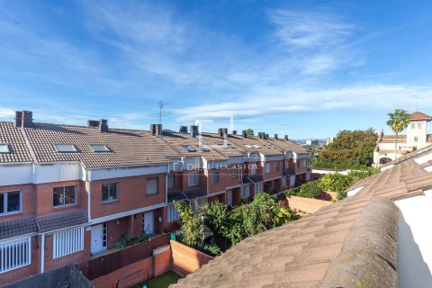 Villa de 5 dormitorios en venta en Sant Just Desvern, Barcelona, Cataluña, Spain № 4103 - foto 8