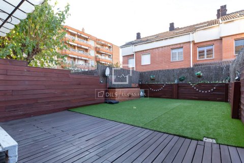 Villa de 5 dormitorios en venta en Sant Just Desvern, Barcelona, Cataluña, Spain № 4103 - foto 9