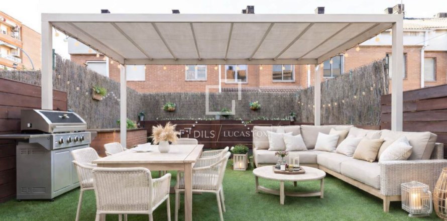 Villa de 5 dormitorios en venta en Sant Just Desvern, Barcelona, Cataluña, Spain № 4103