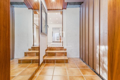 6 chambres villa à vendre à Barcelona, Catalonia, Spain № 4109 - photo 28