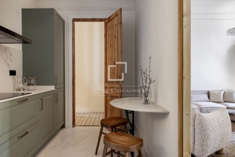 2 bedrooms apartment for sale in Barcelona, Catalonia, Spain № 4106 - photo 21