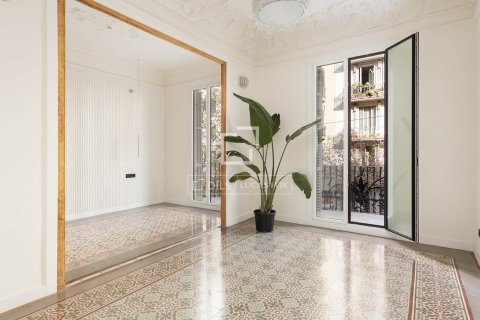 2 chambres apartment à vendre à Barcelona, Catalonia, Spain № 4106 - photo 9