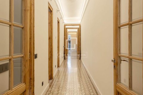 2 chambres apartment à vendre à Barcelona, Catalonia, Spain № 4106 - photo 8